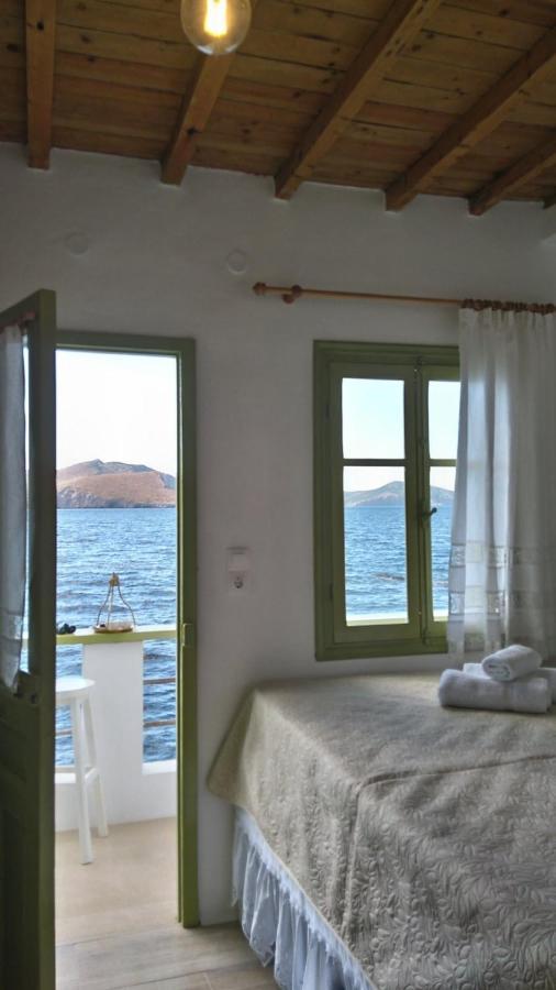 Milos By The Sea - Eco House Plaka  外观 照片
