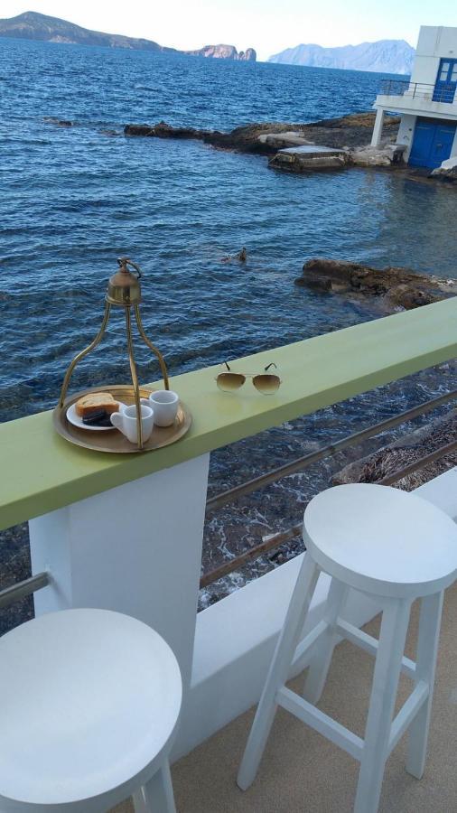 Milos By The Sea - Eco House Plaka  外观 照片