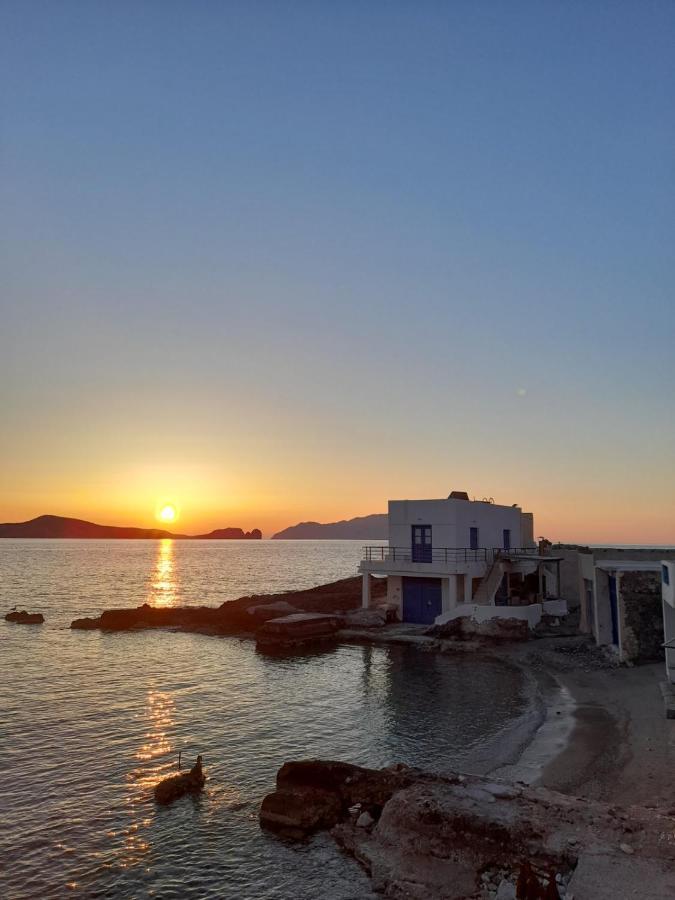 Milos By The Sea - Eco House Plaka  外观 照片